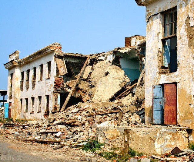 台风吹得房屋倒塌如何自救,遇到房屋倒塌怎么办