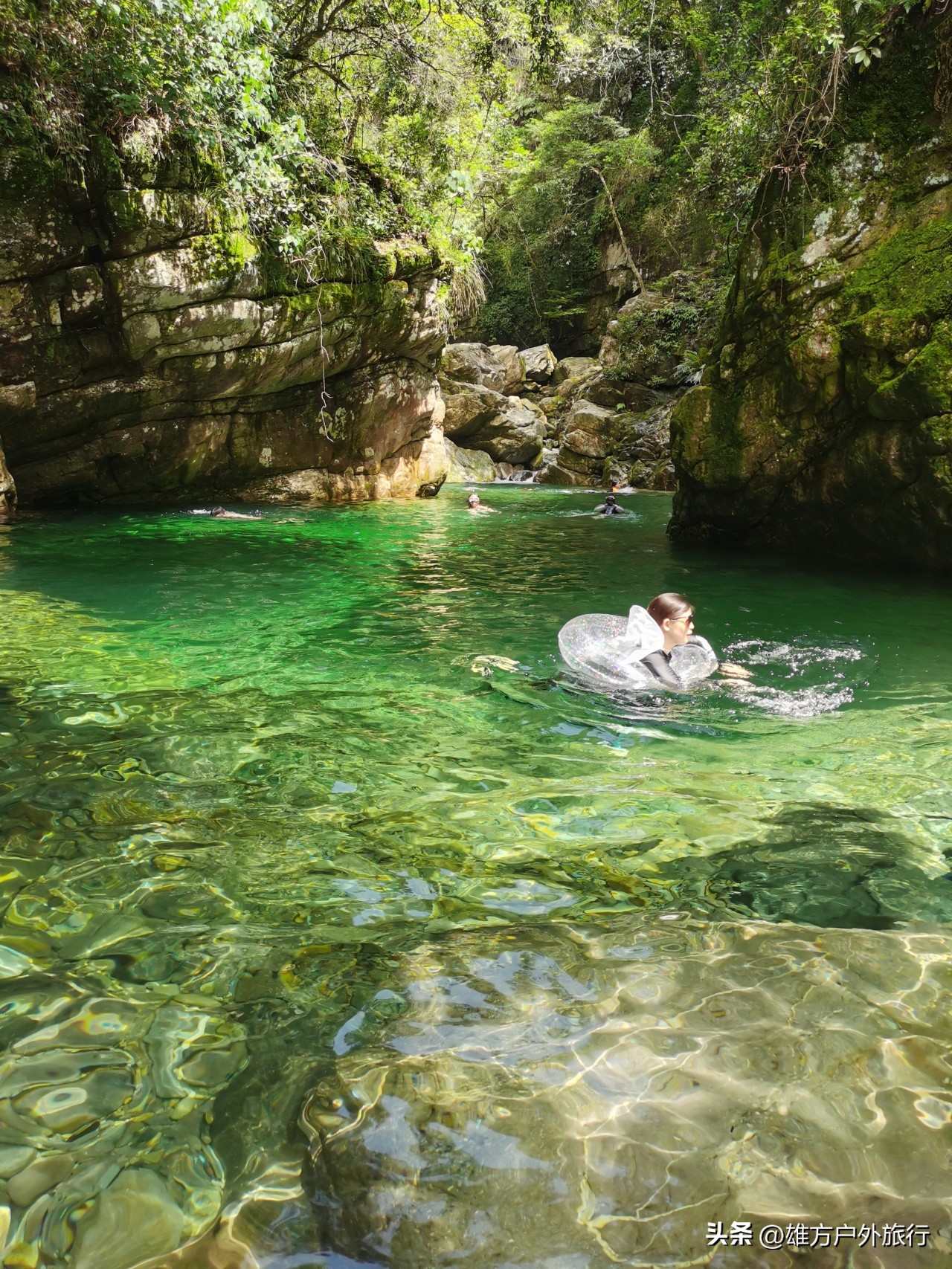 猴寨瀑布图片,猴寨溪谷