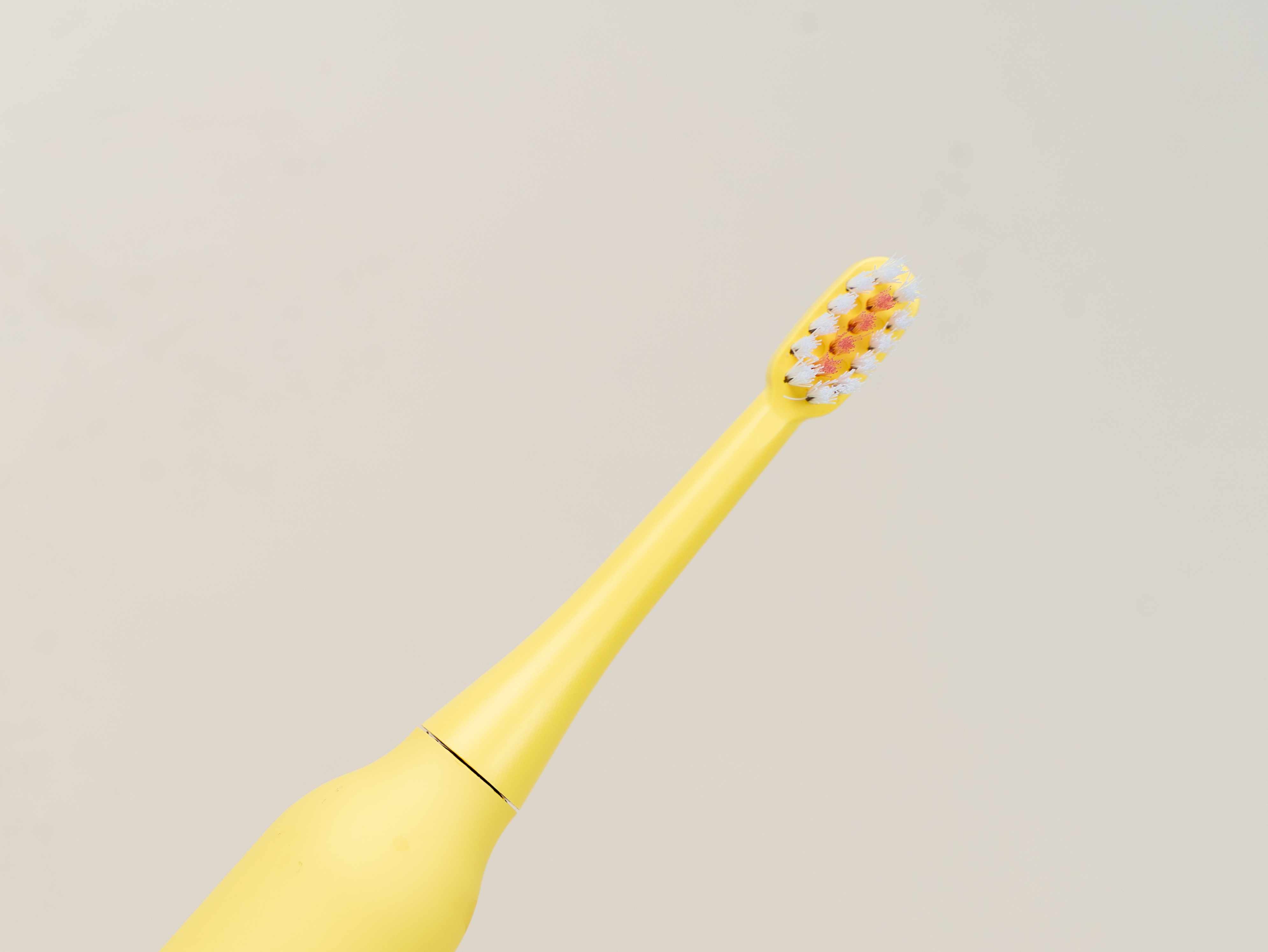 电动牙刷几岁可以使用,u型电动牙刷适合几岁孩子