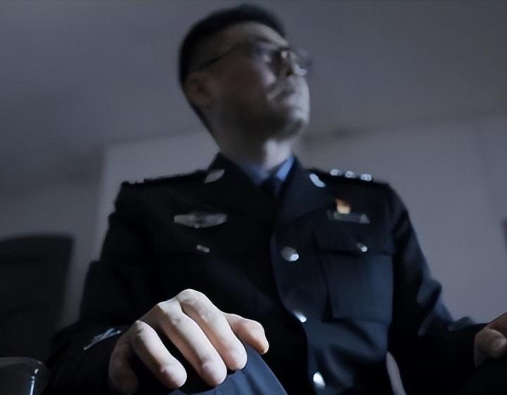 破冰行动蔡永强帮李飞摆平,破冰行动中李飞开的车是自己的吗