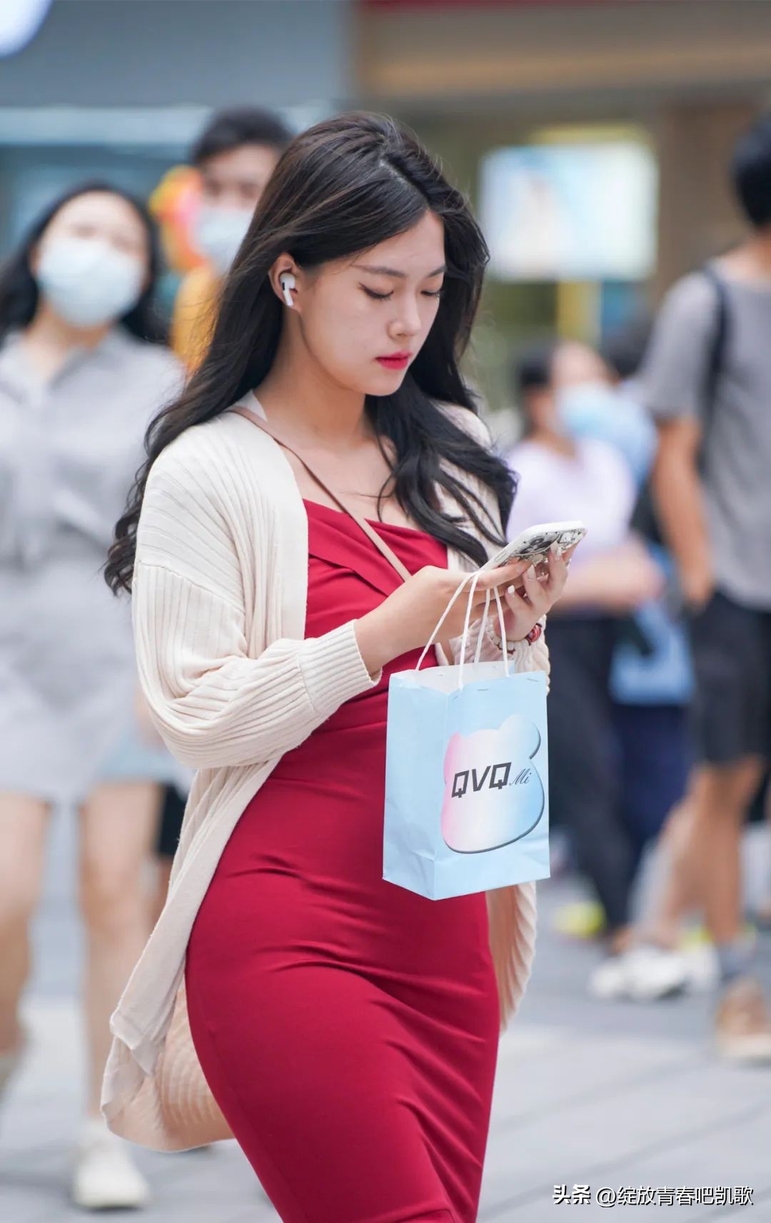 优雅随性休闲大方的穿搭,高端时尚气质穿搭简单大方