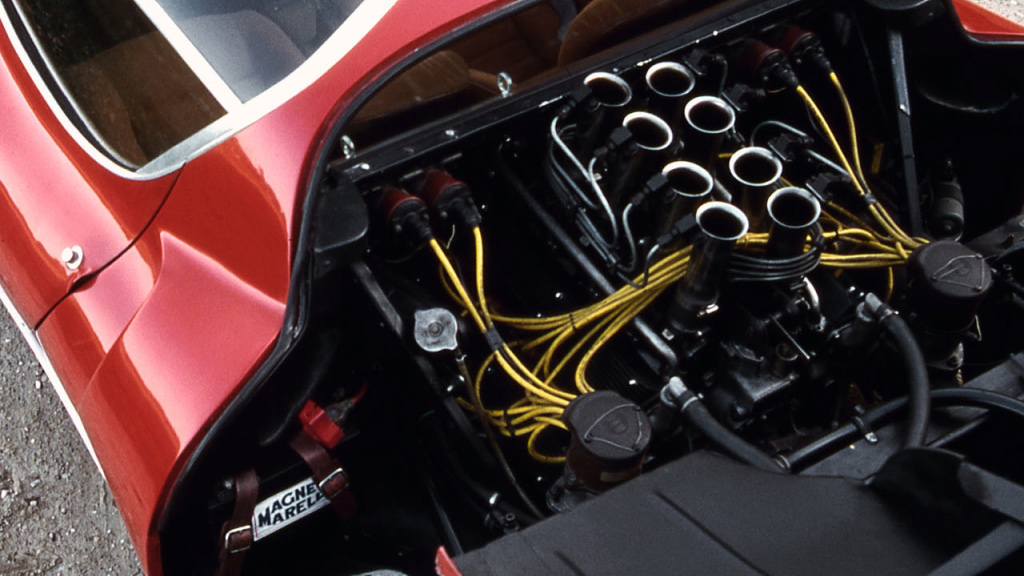 把f1发动机装在民用车上,f1发动机量产车型