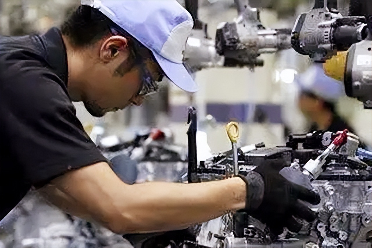 日本危在旦夕：贸易逆差愈演愈烈，被国情拖垮的日本经济