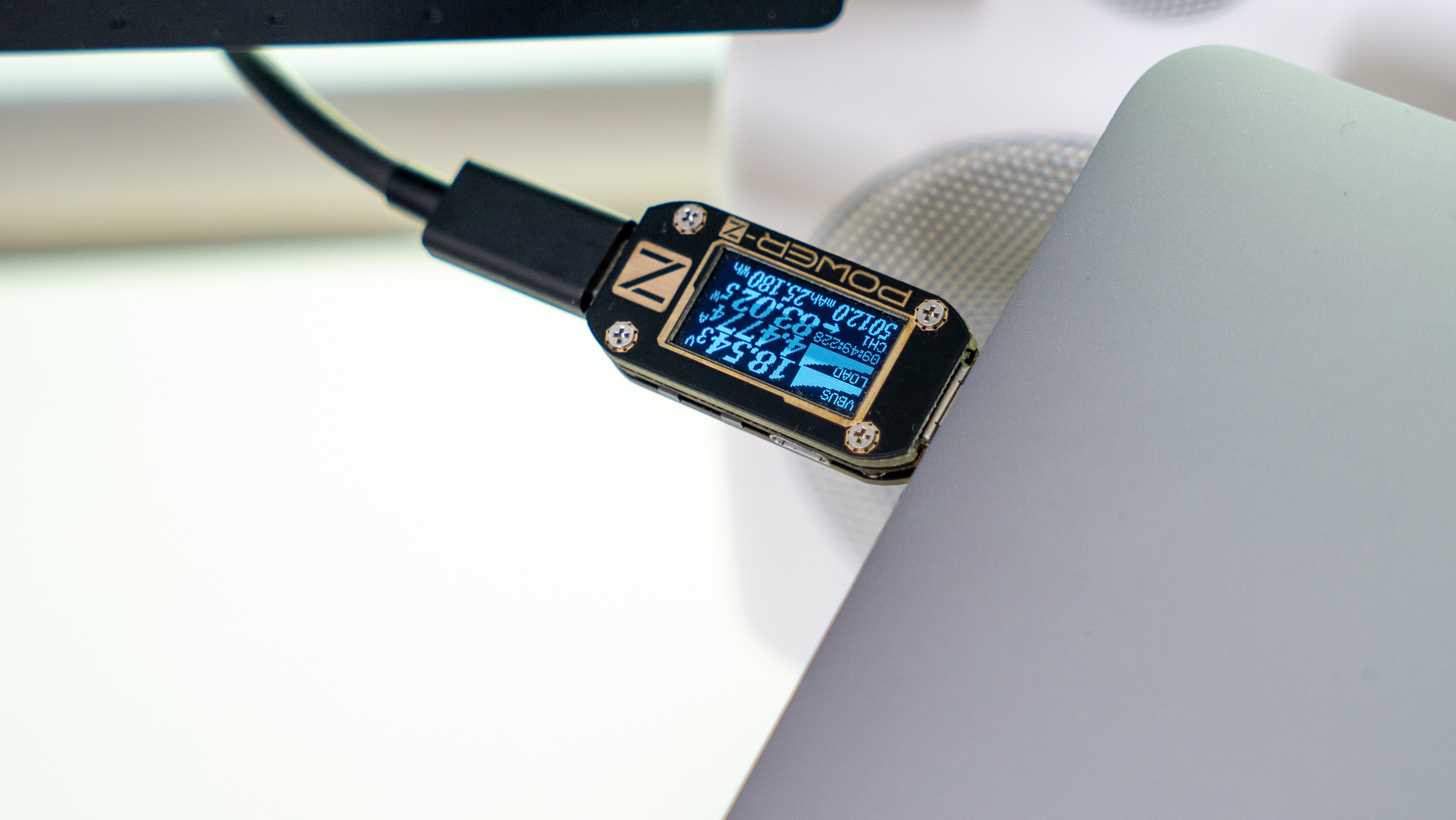 双11热门显示器,双11值得入手的几款便携显示器