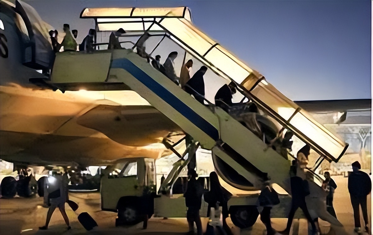 新加坡旅客对航空公司评价大揭秘，中国航班被吐槽