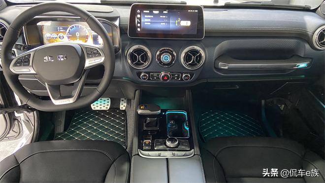 适合女生的车bj212,适合女士开的硬派越野车