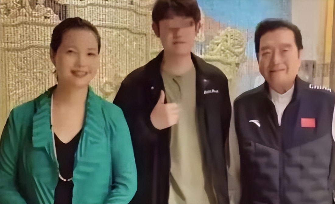 李双江拿三万退休金是真的吗,李双江夫妇一年挣多少钱