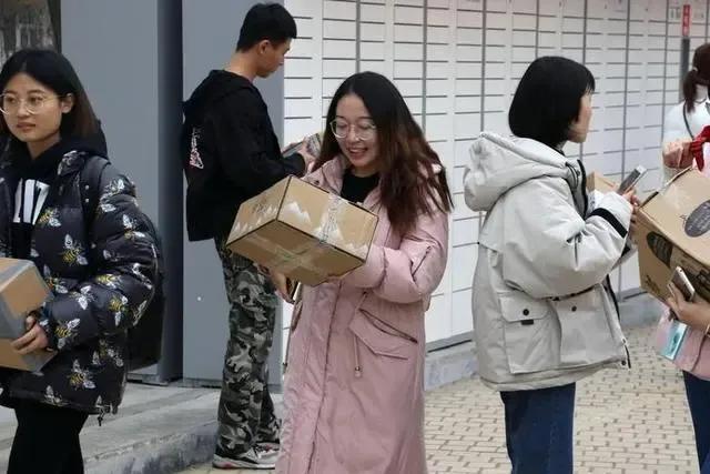 菜鸟驿站快递转让费一般多少合适,菜鸟驿站可以收哪些快递