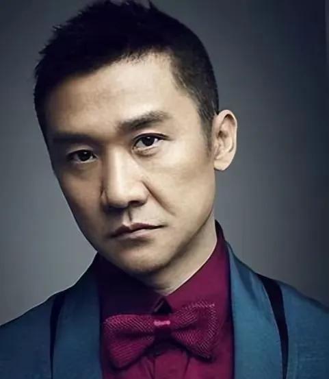 柯蓝和黄志忠因为哪部剧传出绯闻,49岁柯蓝谈情感合集