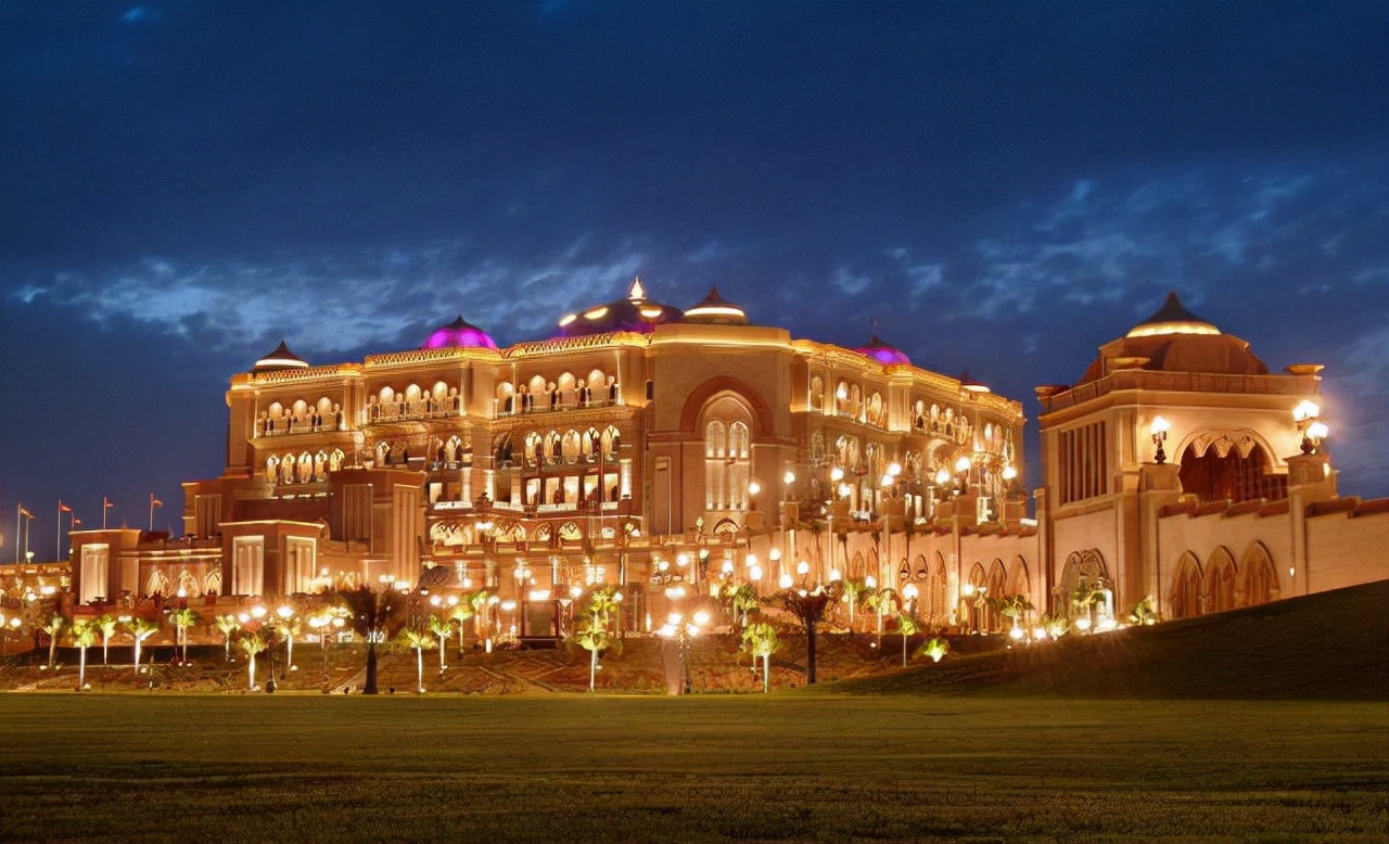 世界上第一个8星酒店,全球唯一一个8星酒店