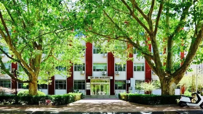 4月23日，对外经济贸易大学剑桥国际学校即将惊艳登场