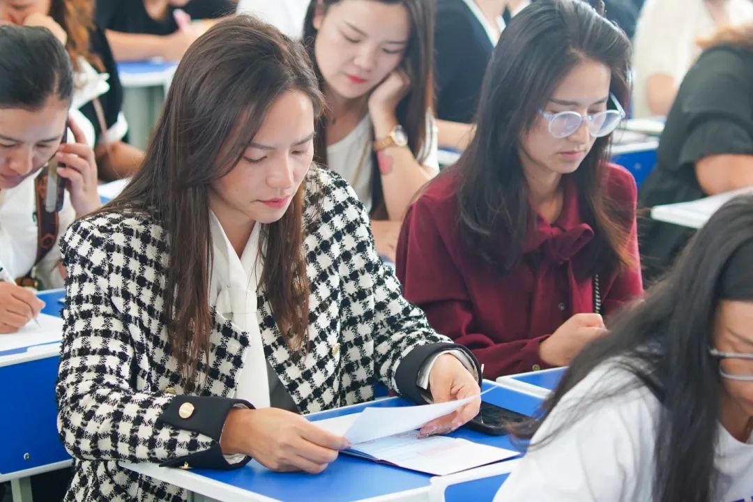 围观！青云小学“第一课”