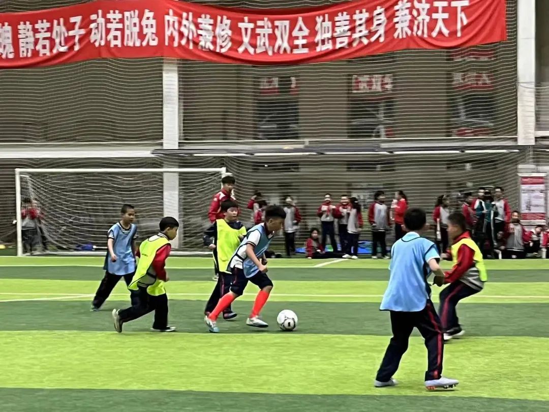 驰骋绿茵放飞梦想,驰骋绿茵球场