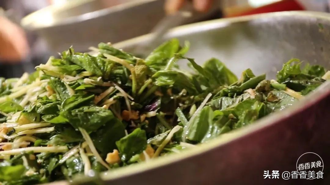 小店保持20年的特色美食,老滋味熟食小馆