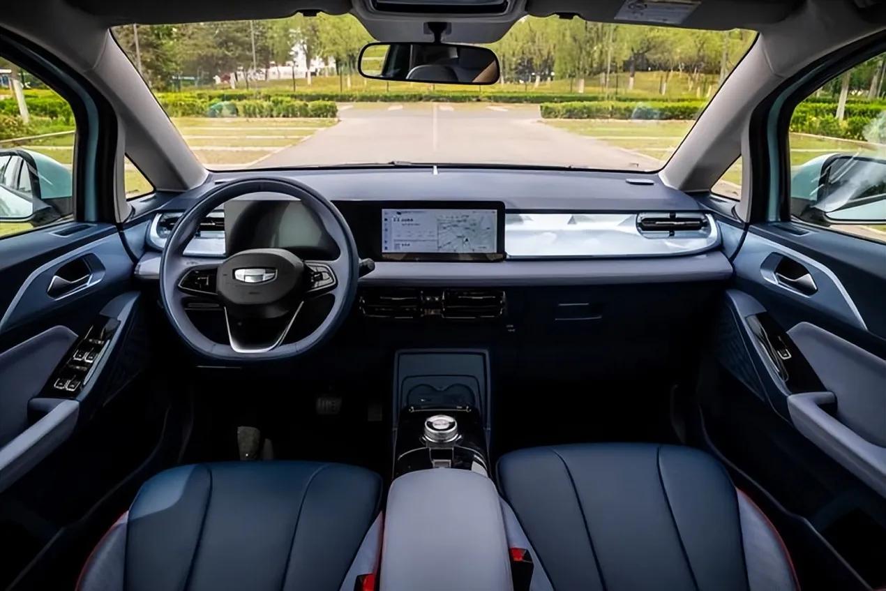 吉利几何e买哪个版本,吉利几何e值不值得购买