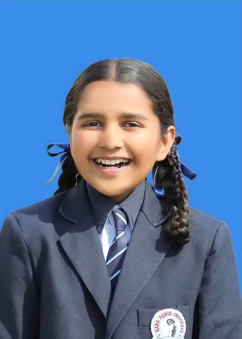 怎么照一寸白底证件照电子版,怎样将证件照设为标准证件照