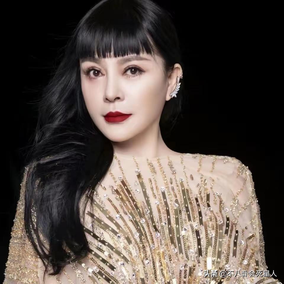 有大陆居住证的台湾明星,港台艺人内地居住证