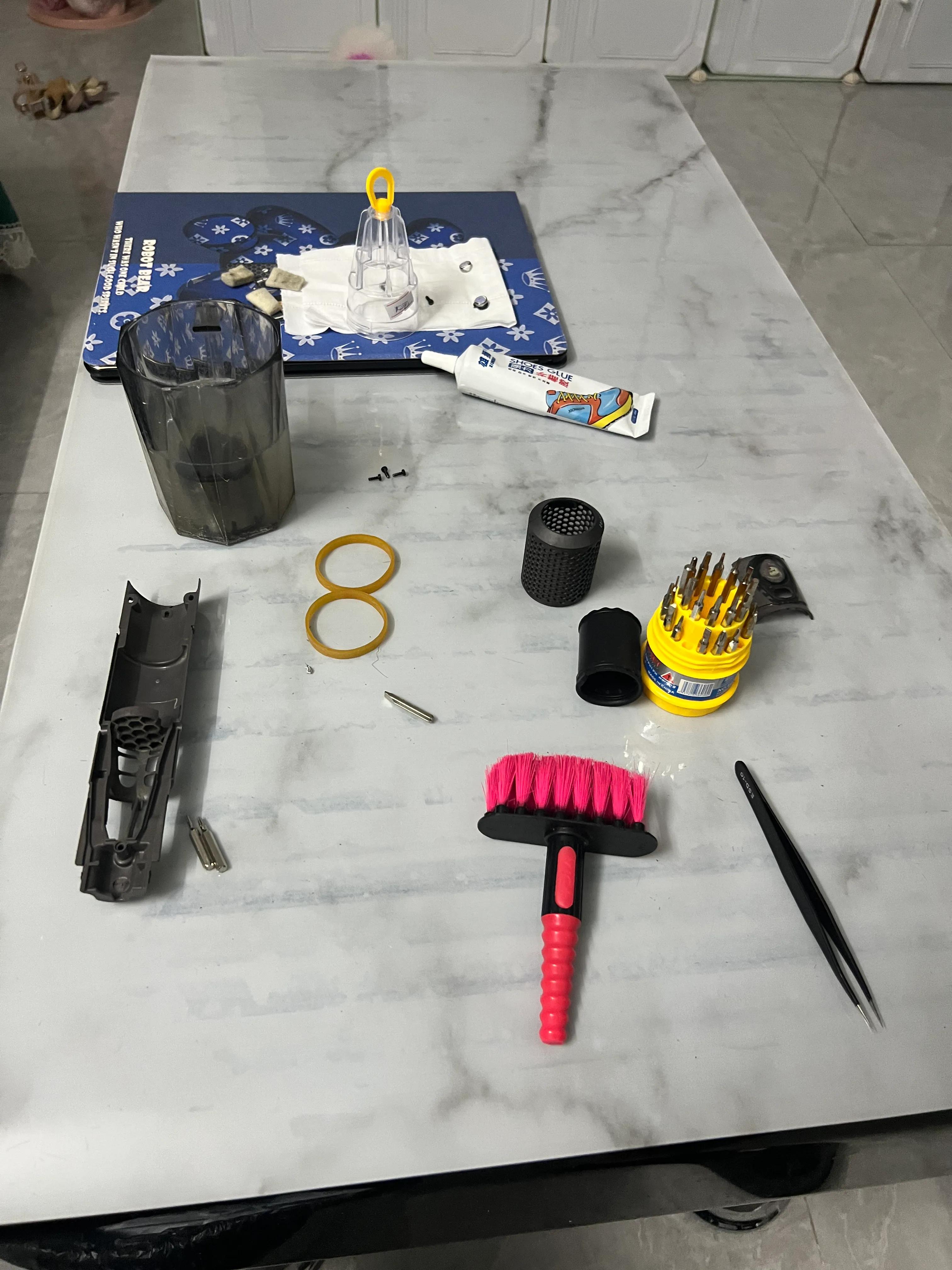 戴森吹风机老是吹的过程中死机,戴森吹风机最热档吹一会儿就断电