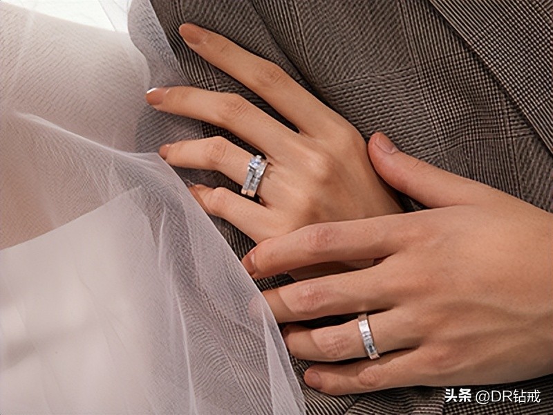 钻戒怎么选4c标准,钻戒标准是颜色重要还是净度重要