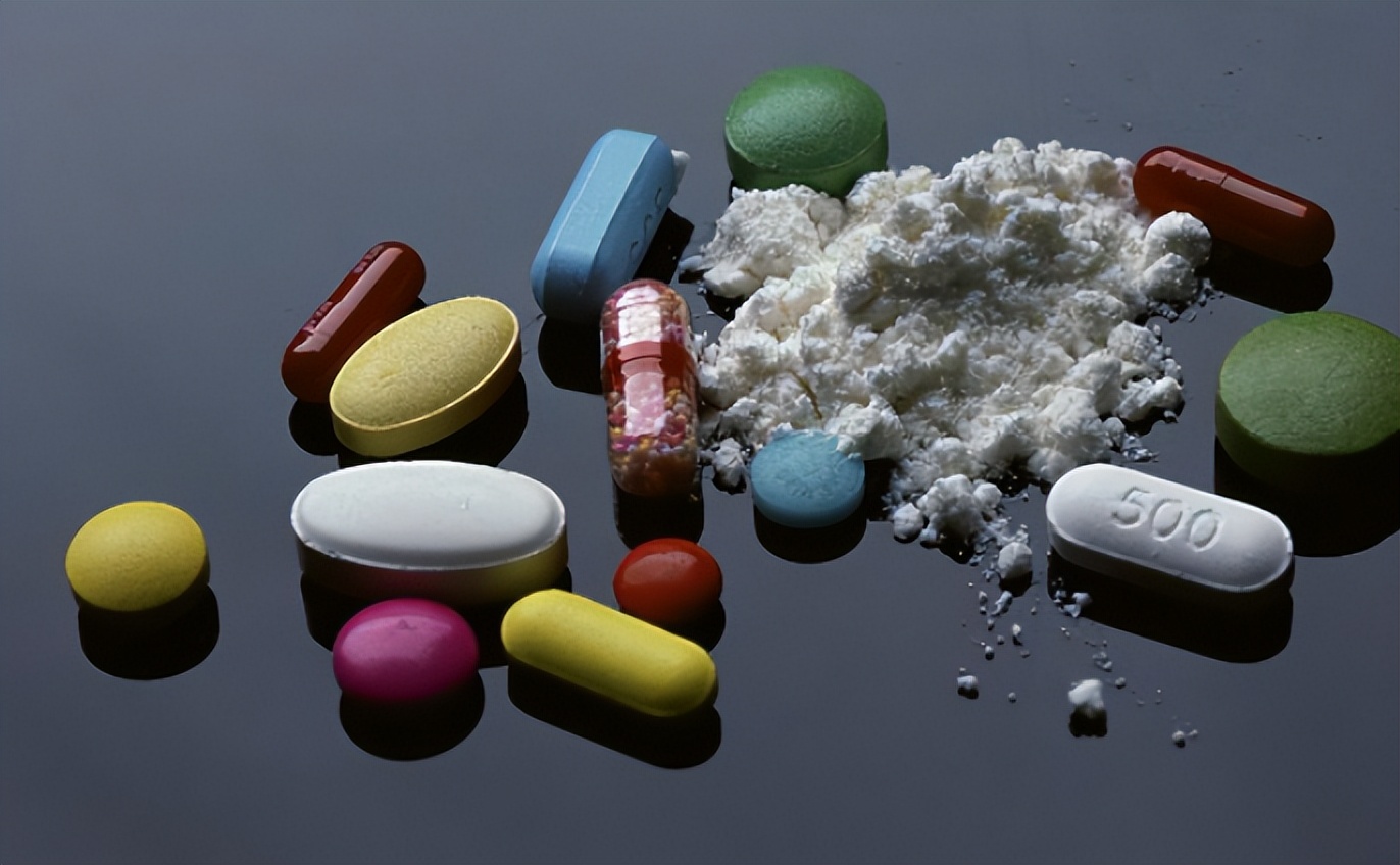 肠道多发息肉还是单发息肉严重,肠道扁平息肉厉害还是息肉厉害