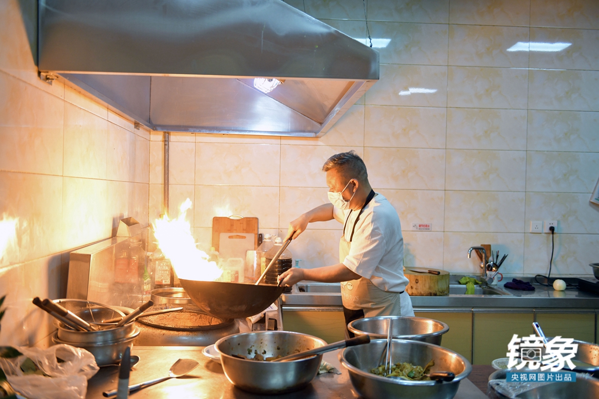 致敬最美劳动者理发师,致敬在一线工作的美发师朋友们