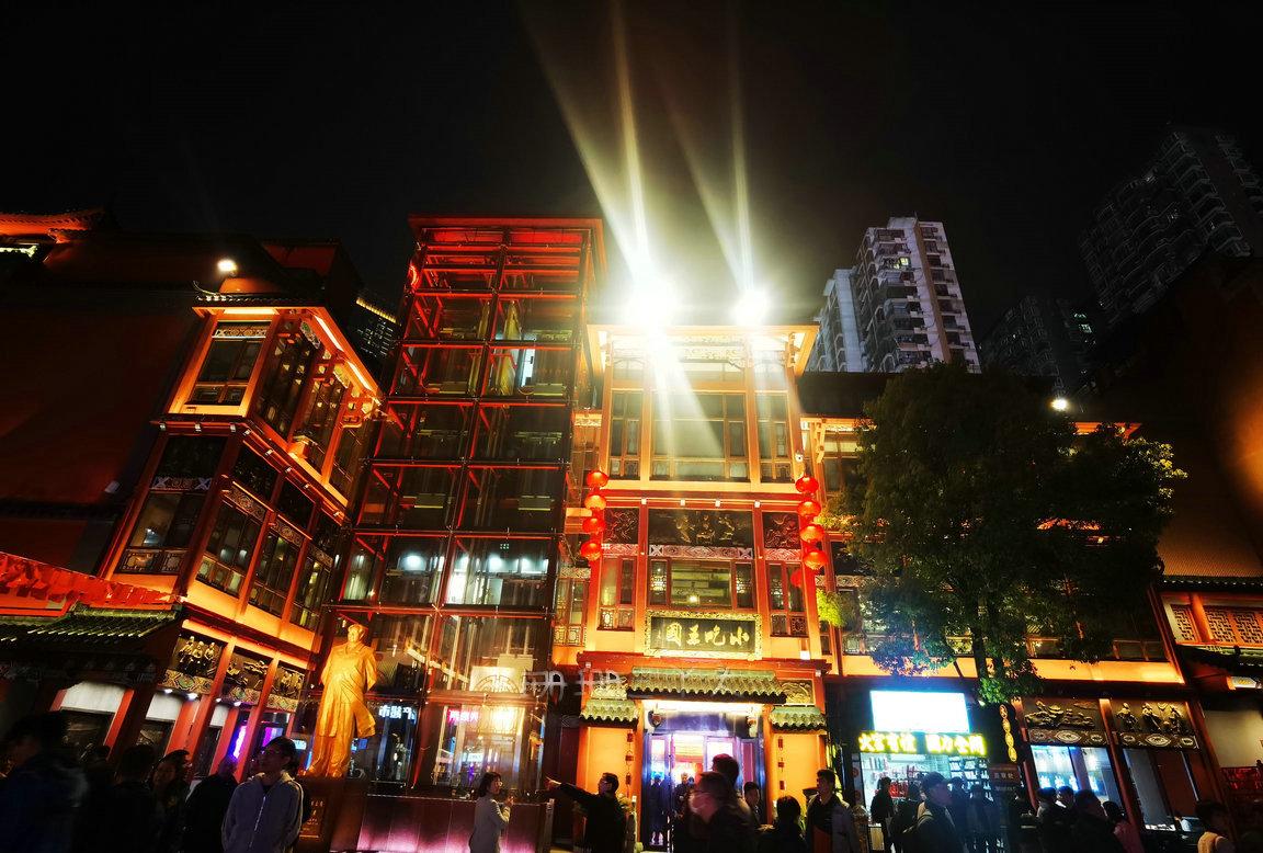 长沙被“误会”成仅是餐馆的地方，还是一座庙，曾用“金砖”铺地