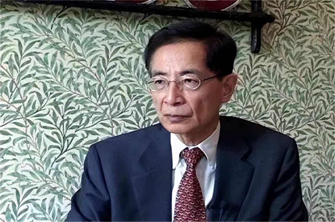 港独黄之锋：美国一手扶持的“提线木偶”，靠*华反**反港换名利双收