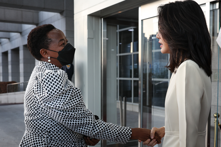 韩第一夫人,韩第一夫人穿搭