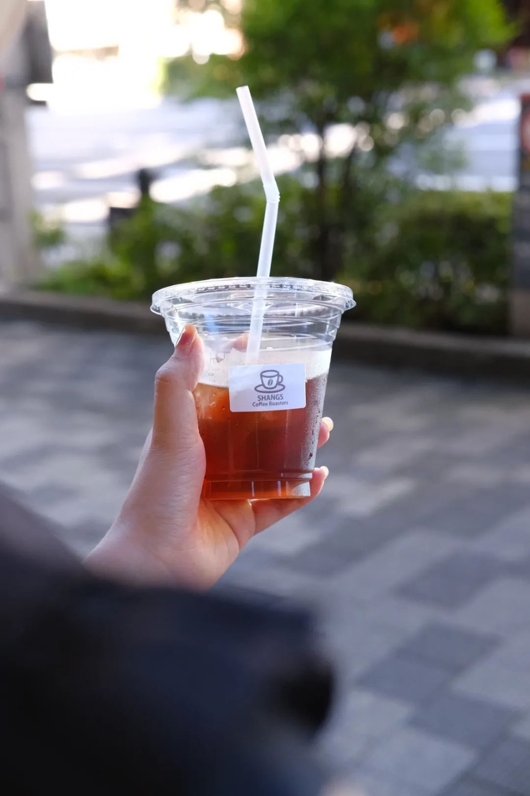 坐在池袋的咖啡店，想起点将台的燕子风铃