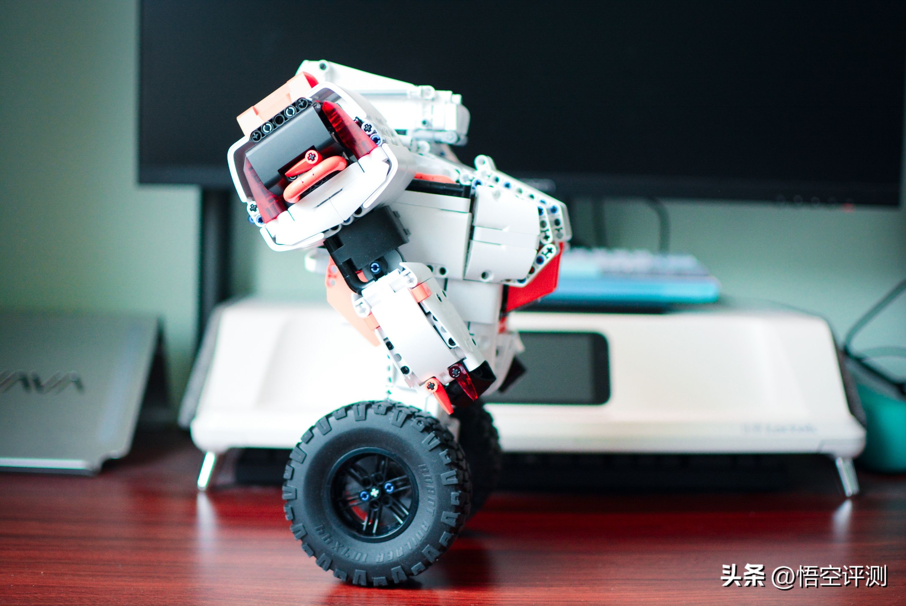 积木可编程机器人,ONEBOT积木平衡机器人2代