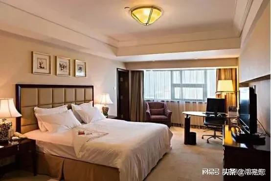 做旅游景点的酒店服务员累吗,酒店试睡员一个月能挣多少钱