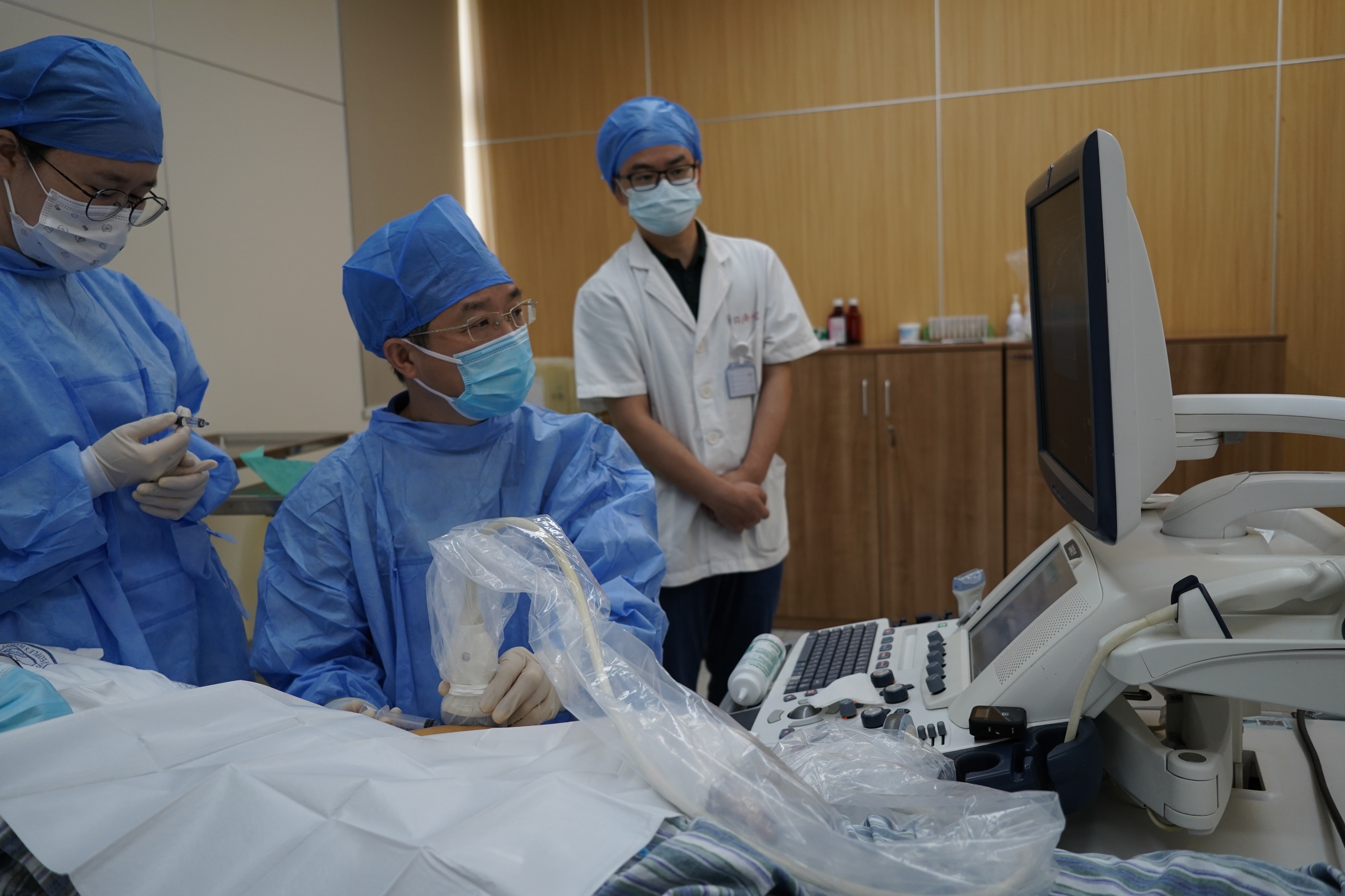 射频消融手术治疗子宫肌瘤效果,子宫肌瘤肌壁间用消融还是海扶刀