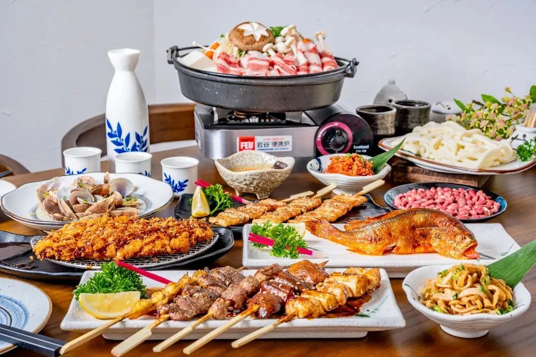 上海探店好吃不贵,探店上海和平饭店一桌子菜