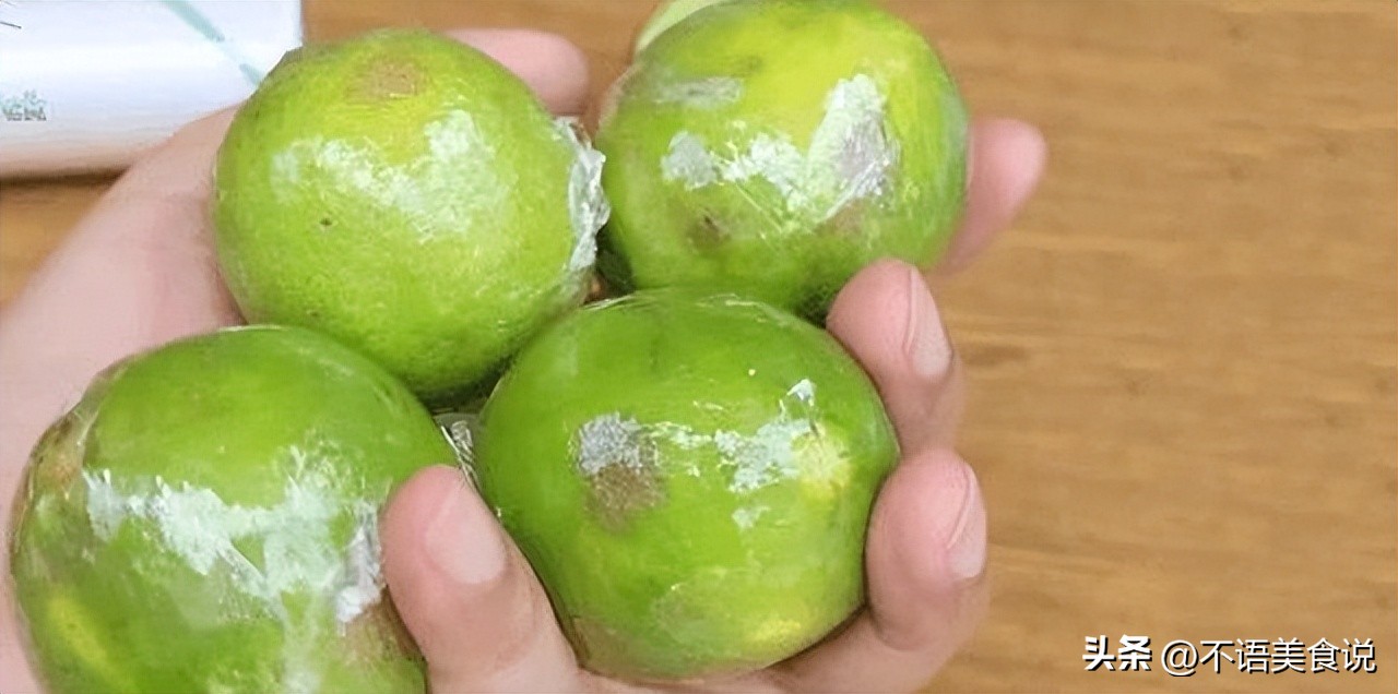 如何把柠檬储存起来,新鲜的柠檬榨汁好储存吗