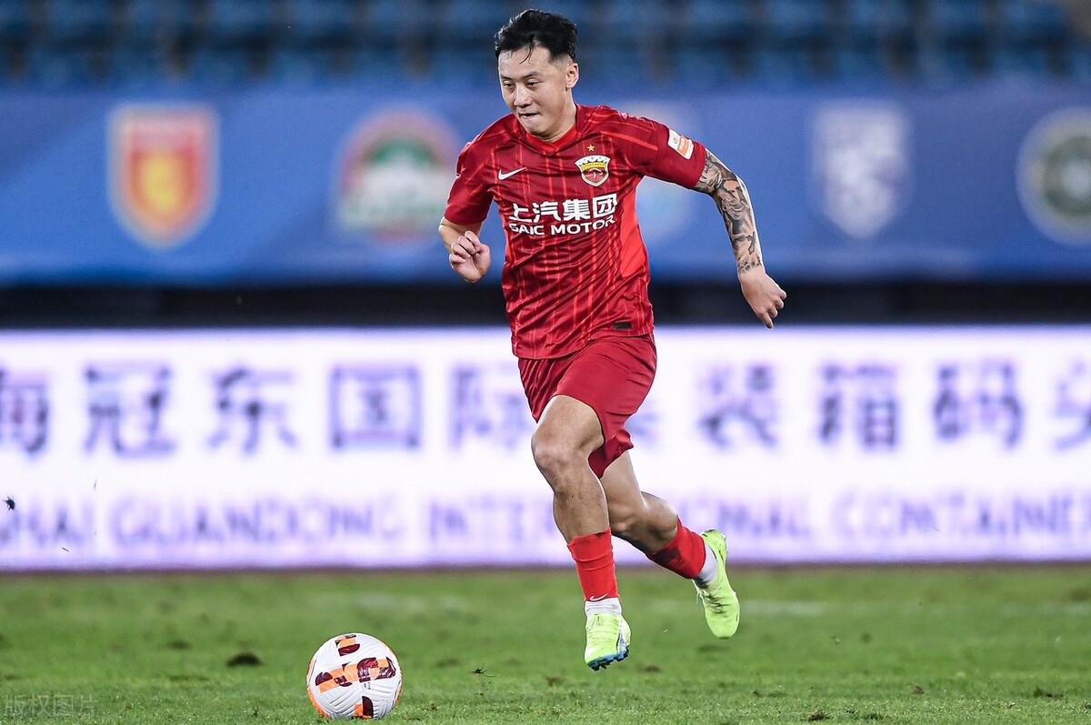 冯劲在上海上港俱乐部有出场吗,上港未来主力阵容