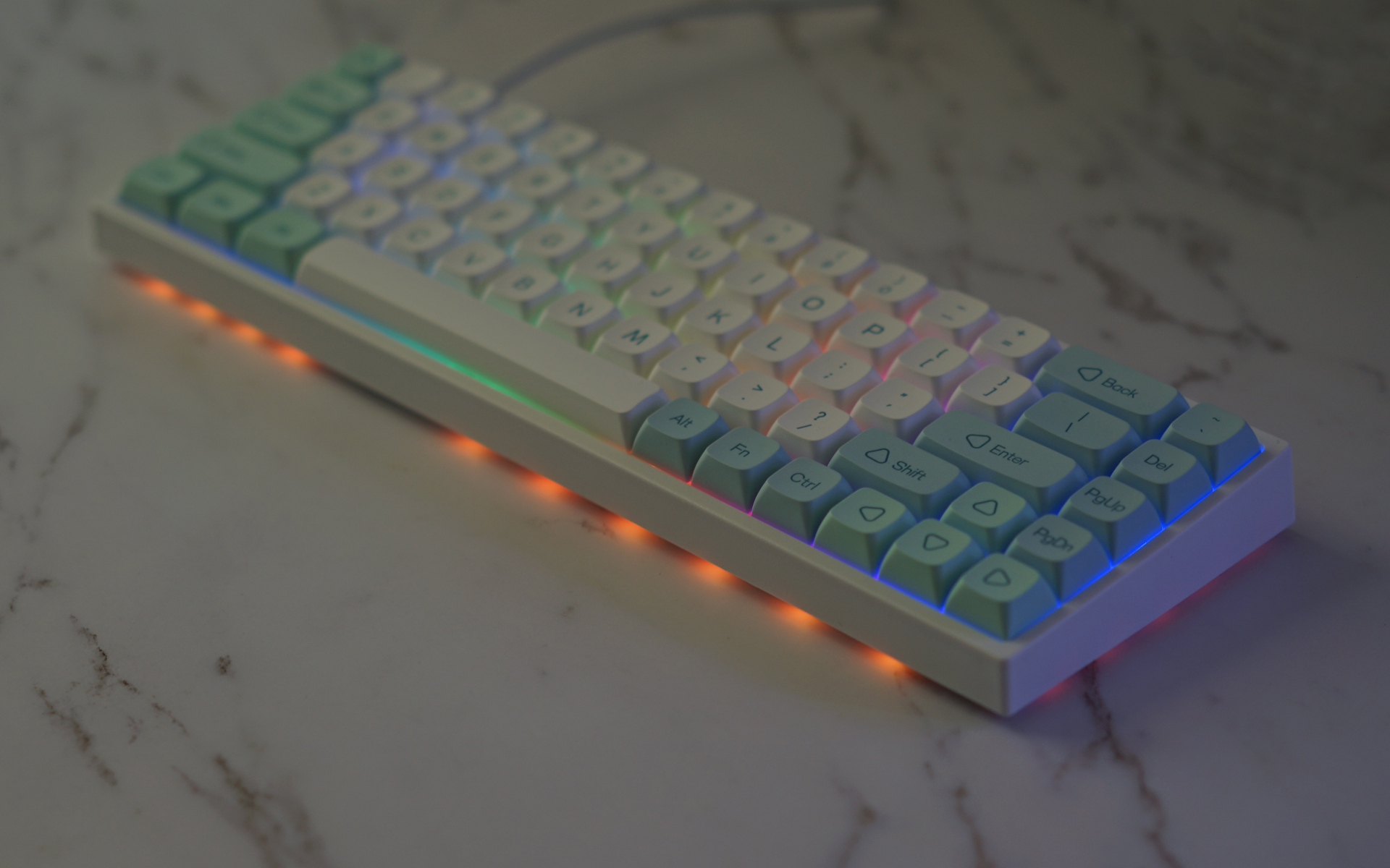 凯酷104黑轴机械键盘,凯酷机械键盘值得买吗