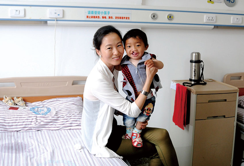 面向世界的微笑开往希望的列车——“微笑列车中国唇腭裂修复慈善项目”纪实,之三