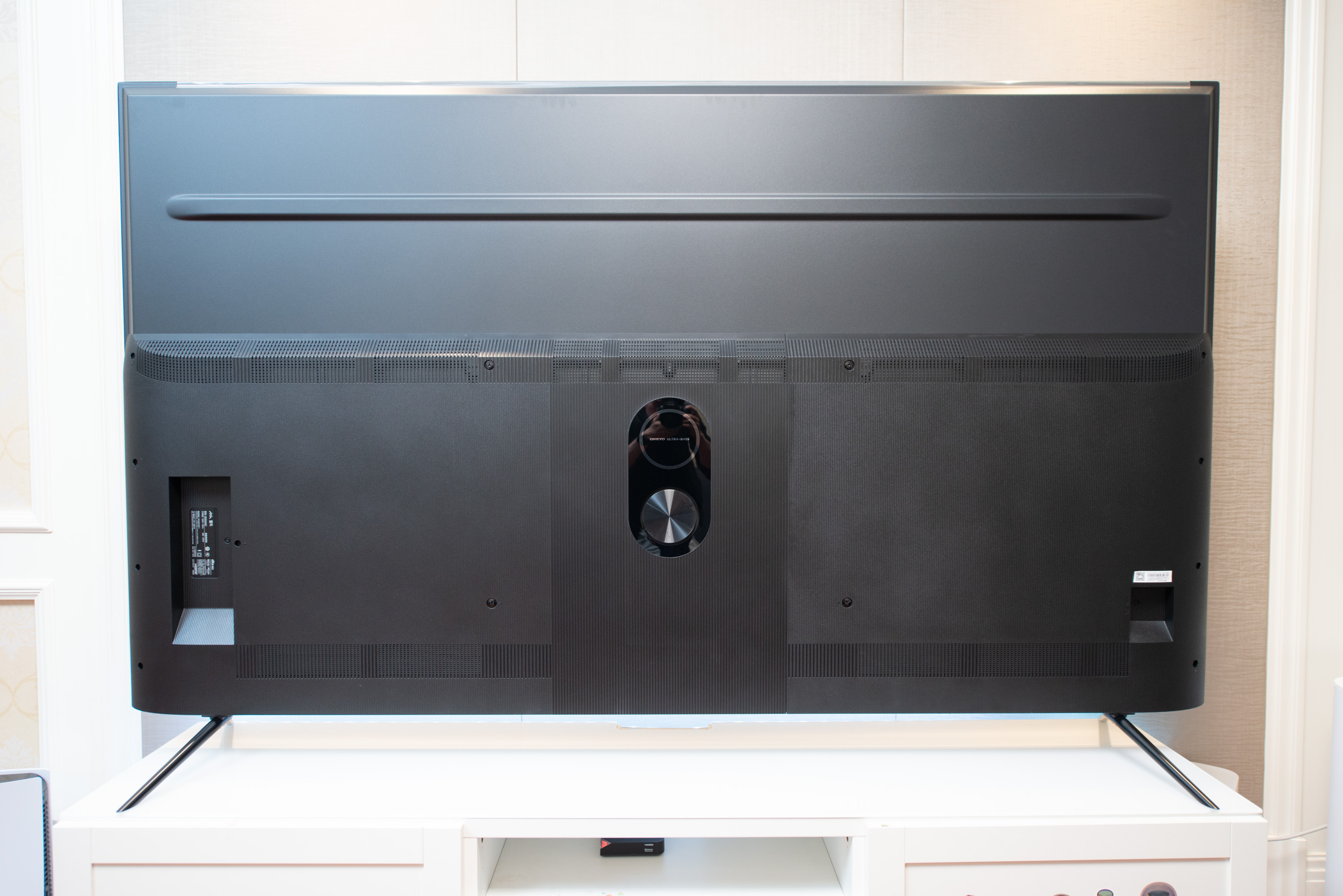 家里电视碎屏了,才让我有机会做了两台7k价位85英寸电视机横评