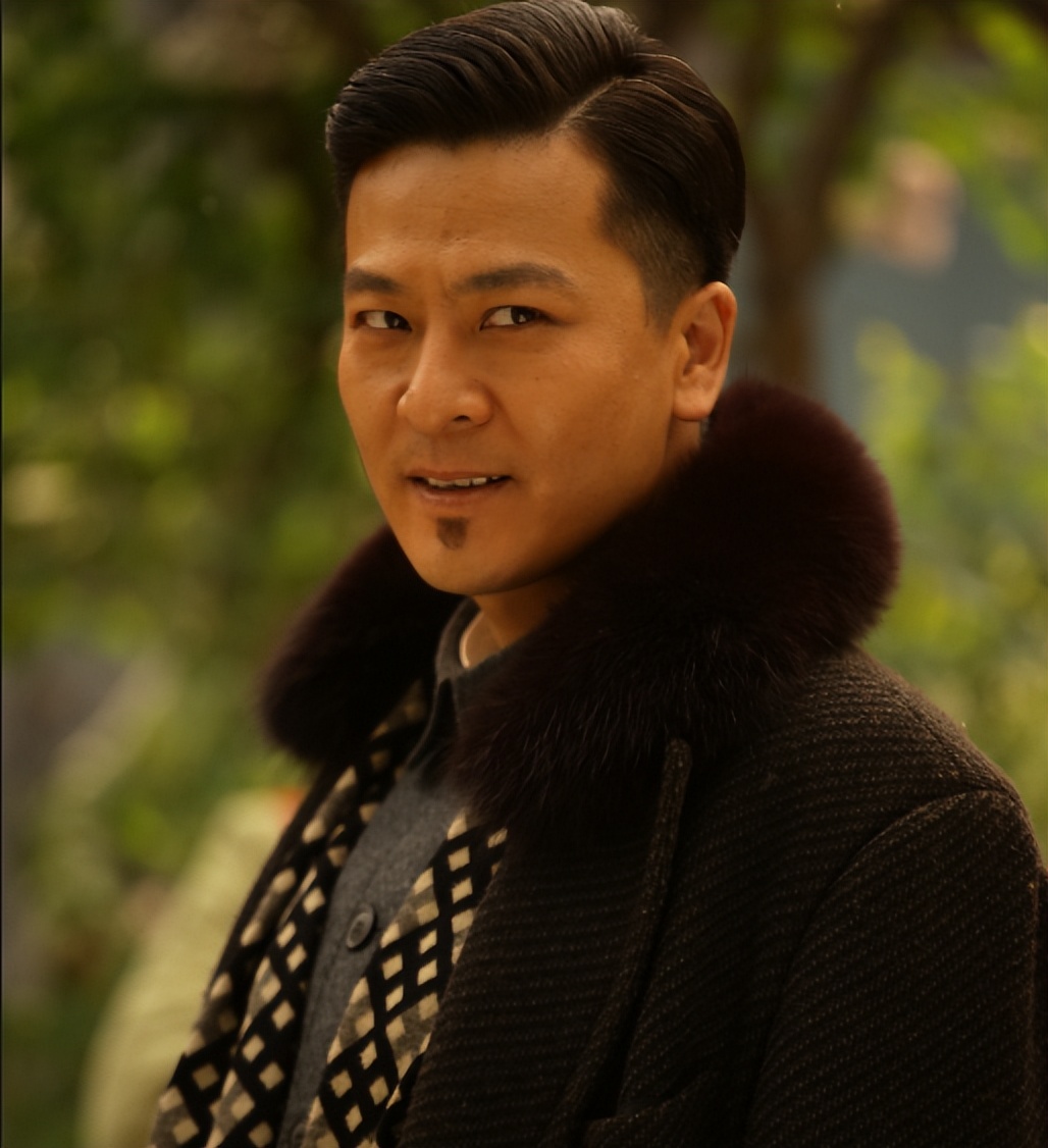 于毅：出道21年不温不火，靠“二丫头”出圈，靠《灵魂摆渡》翻身