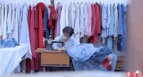 李子柒怎么会有那么大的院子,李子柒隐居山林度过惬意时光