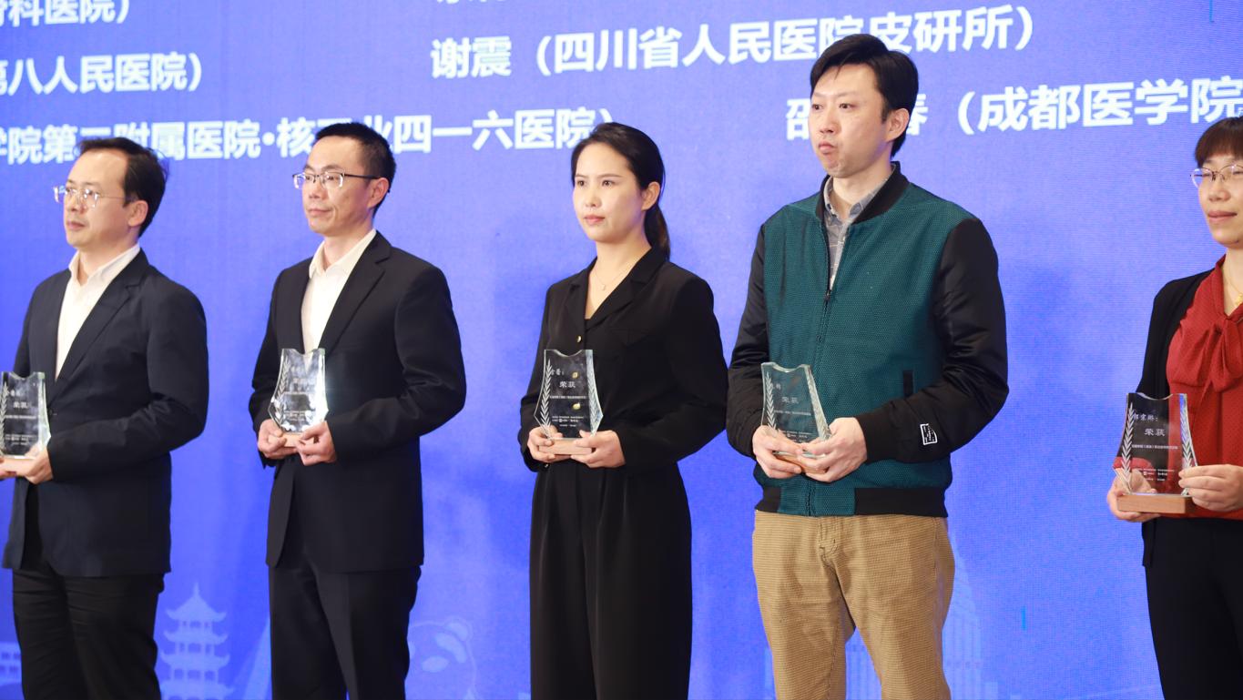 专业且温柔四川美莱这名美女医生获评“我心目中的名医”