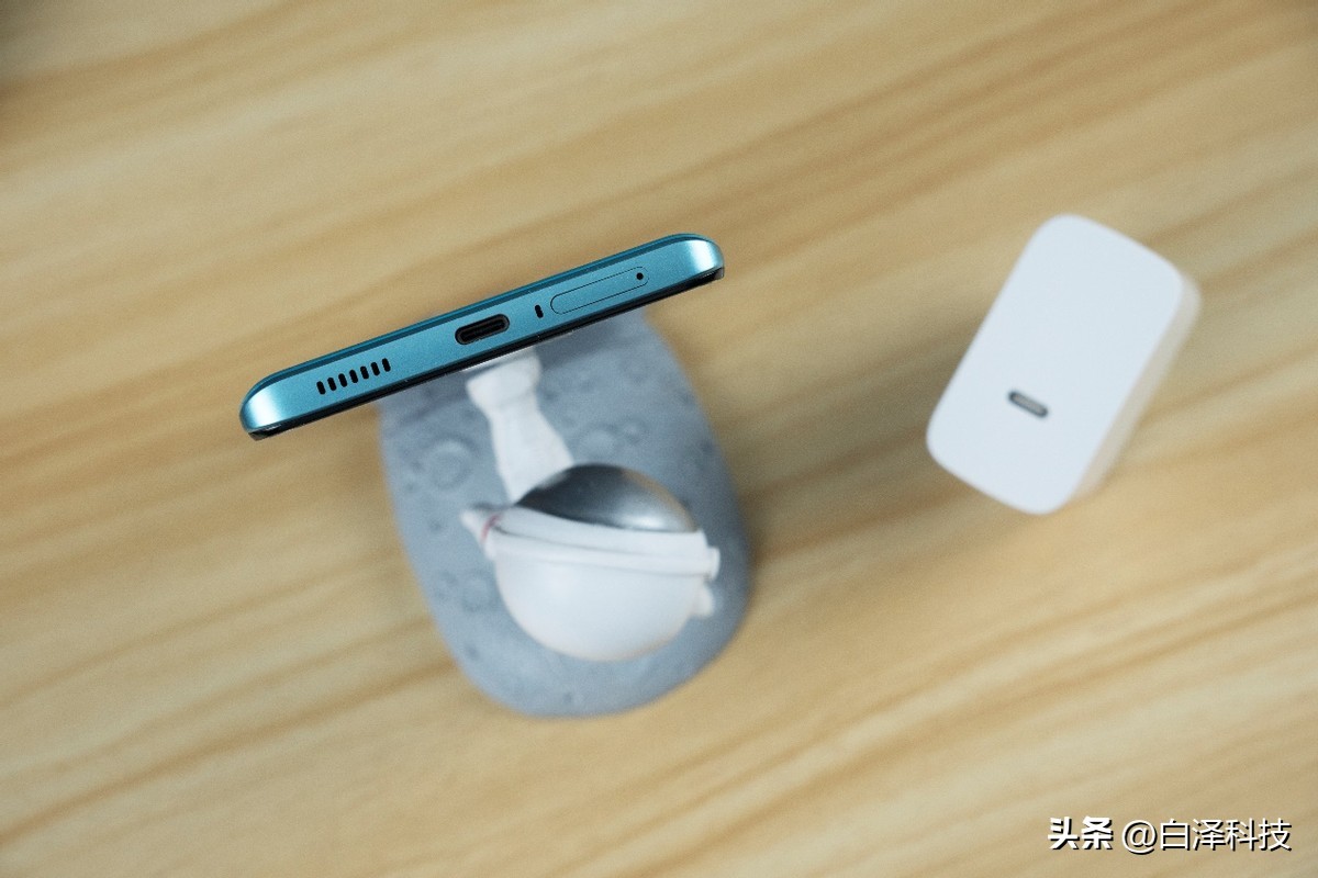 iqooneo7双引擎闪充,iqooneo7双电芯耐用吗