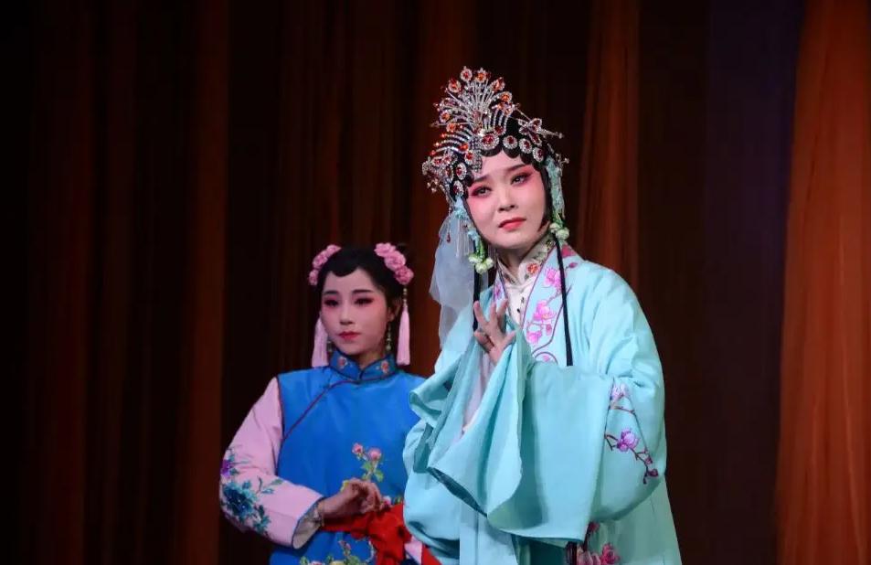 曹雪芹《红楼梦》的后几十回内容的几种猜测