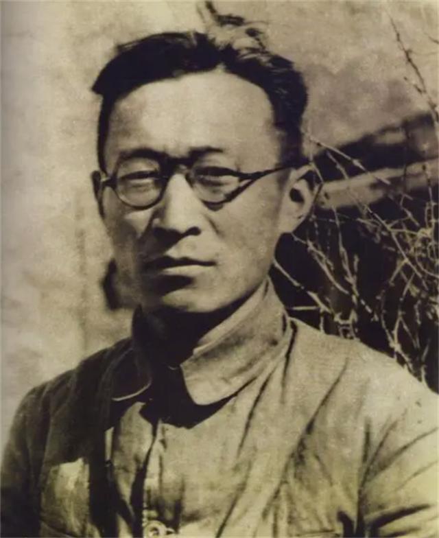 遵义会议上关键一票，直接改变中国命运，是谁把票投给了毛主席？