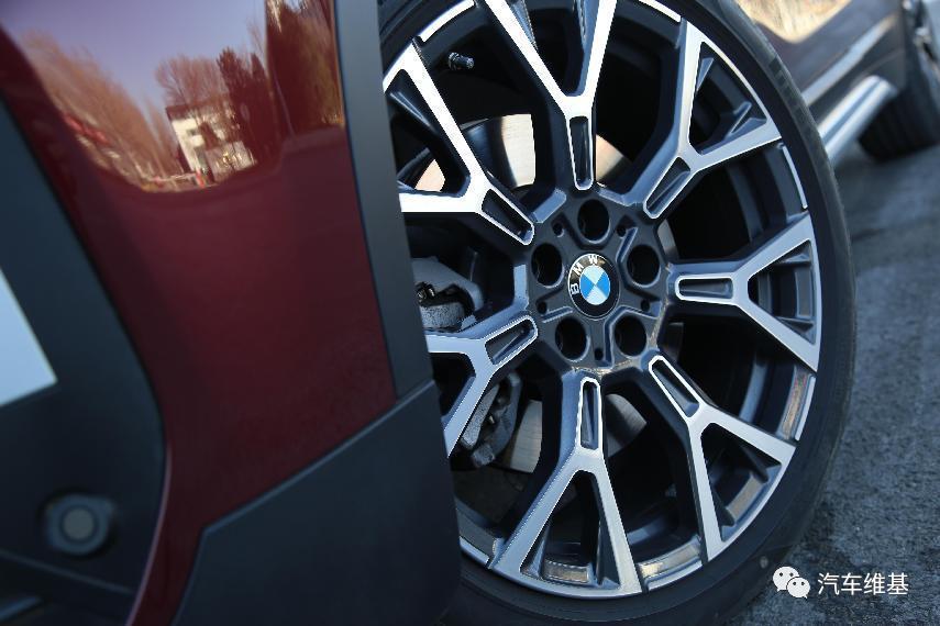 bmw全新x1试驾,bmwx12021款