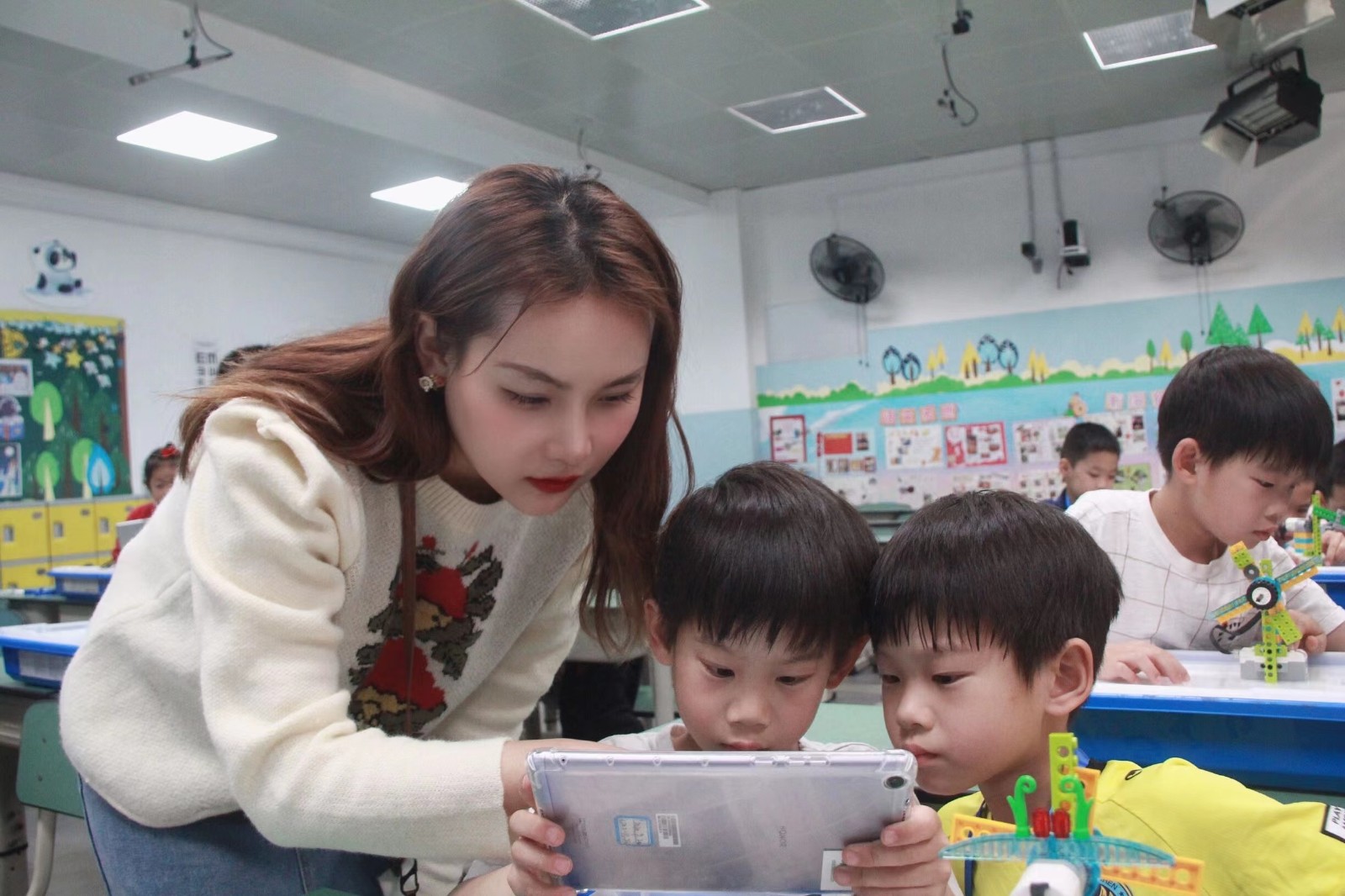 成都小学周末素质拓展营重开,动静结合活动