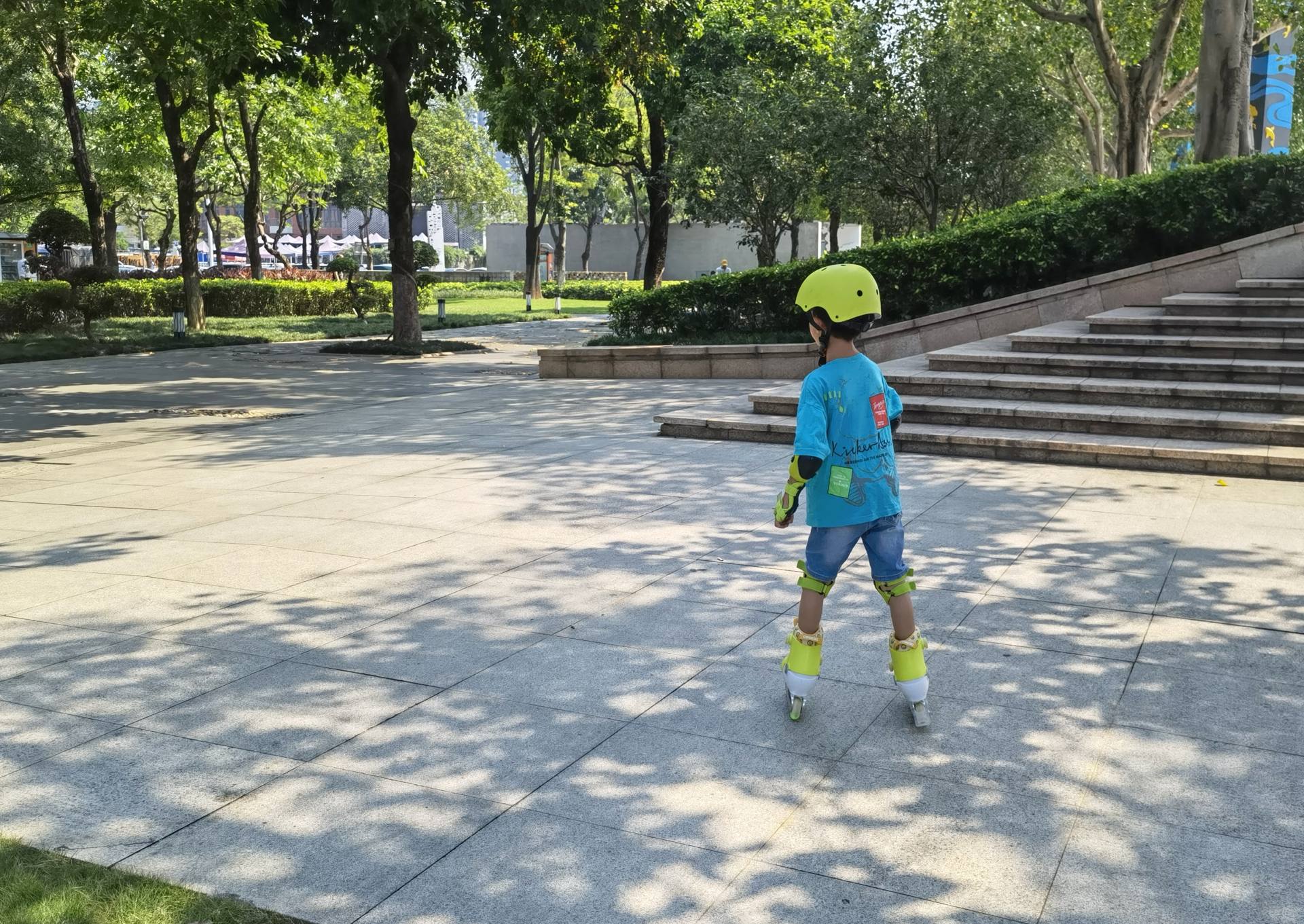 酷骑轮滑鞋是专业轮滑吗,轮滑初学儿童版轮滑鞋