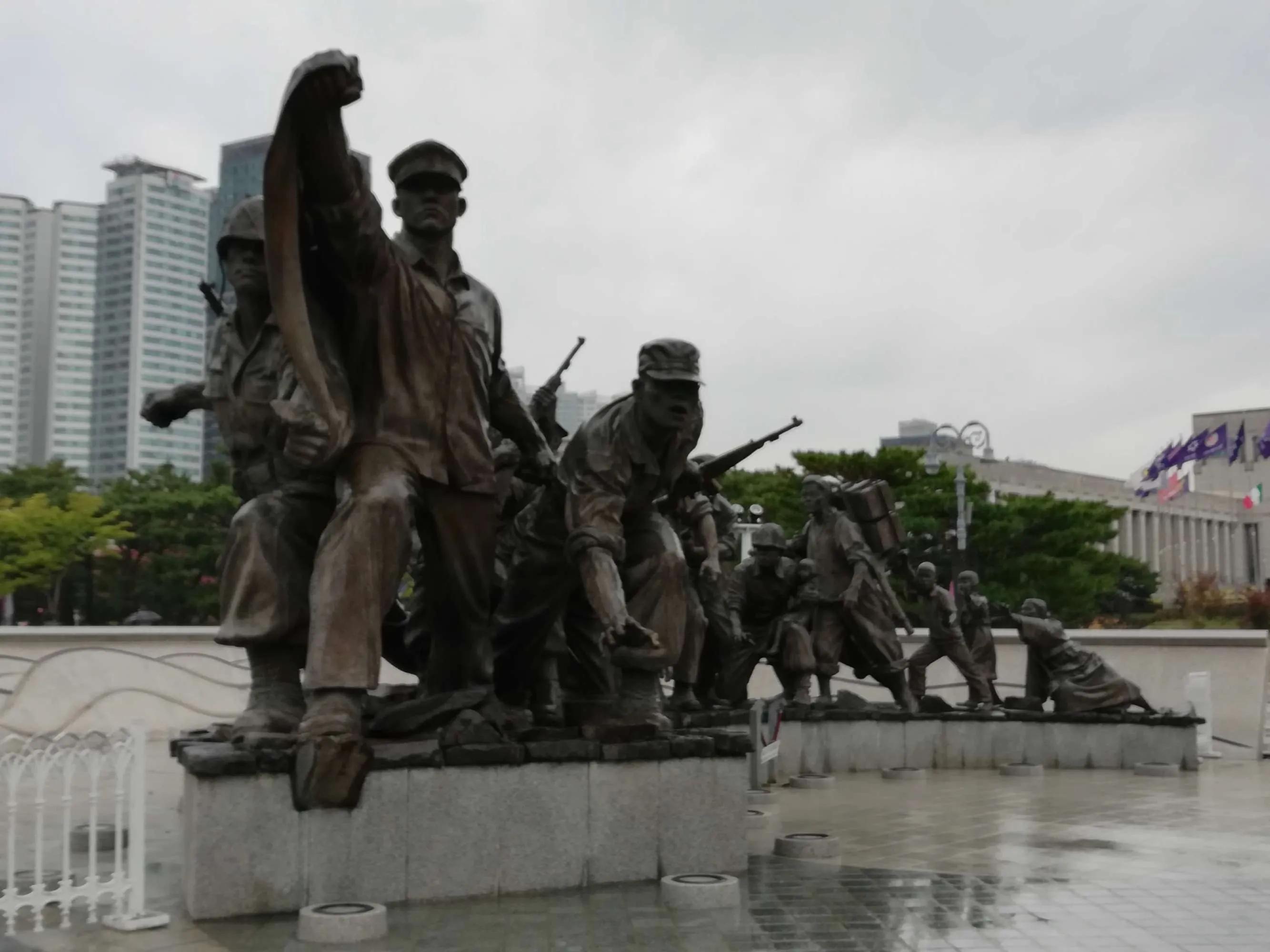 棣栧皵娓歌浣滄枃鐐硅瘎,棣栧皵娓歌涔嬩簩