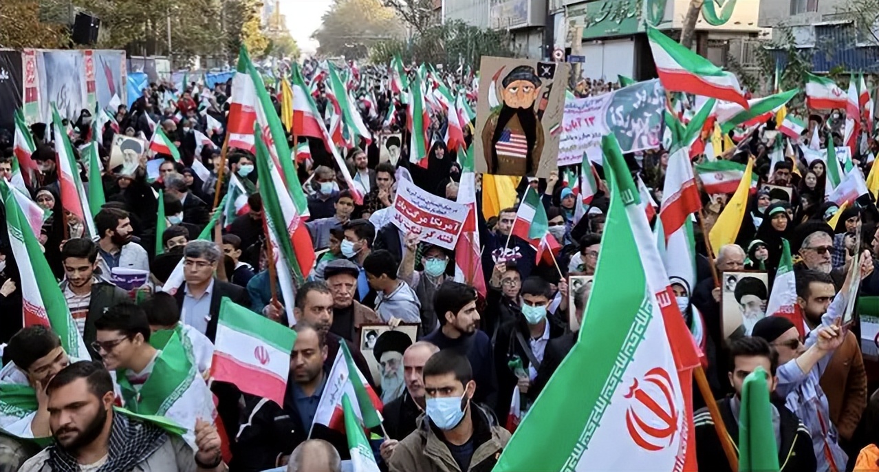 美国与伊朗的不解之仇,骂美国是政治正确