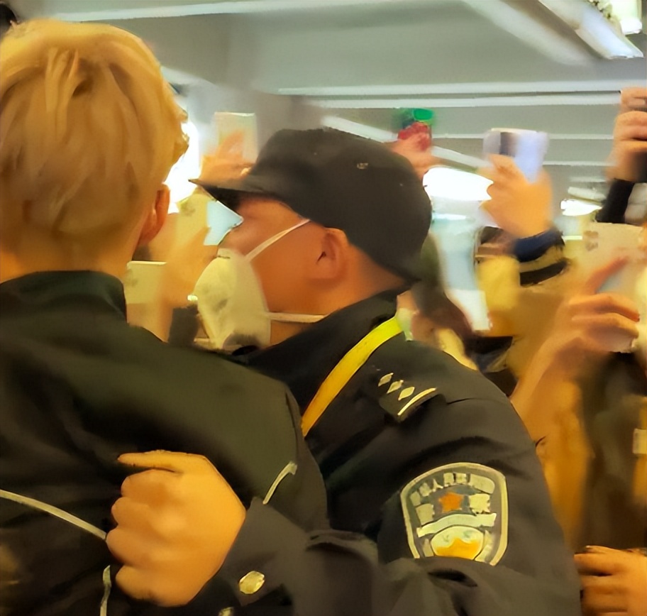 王源重庆演唱会互动,王源18岁重庆演唱会现场